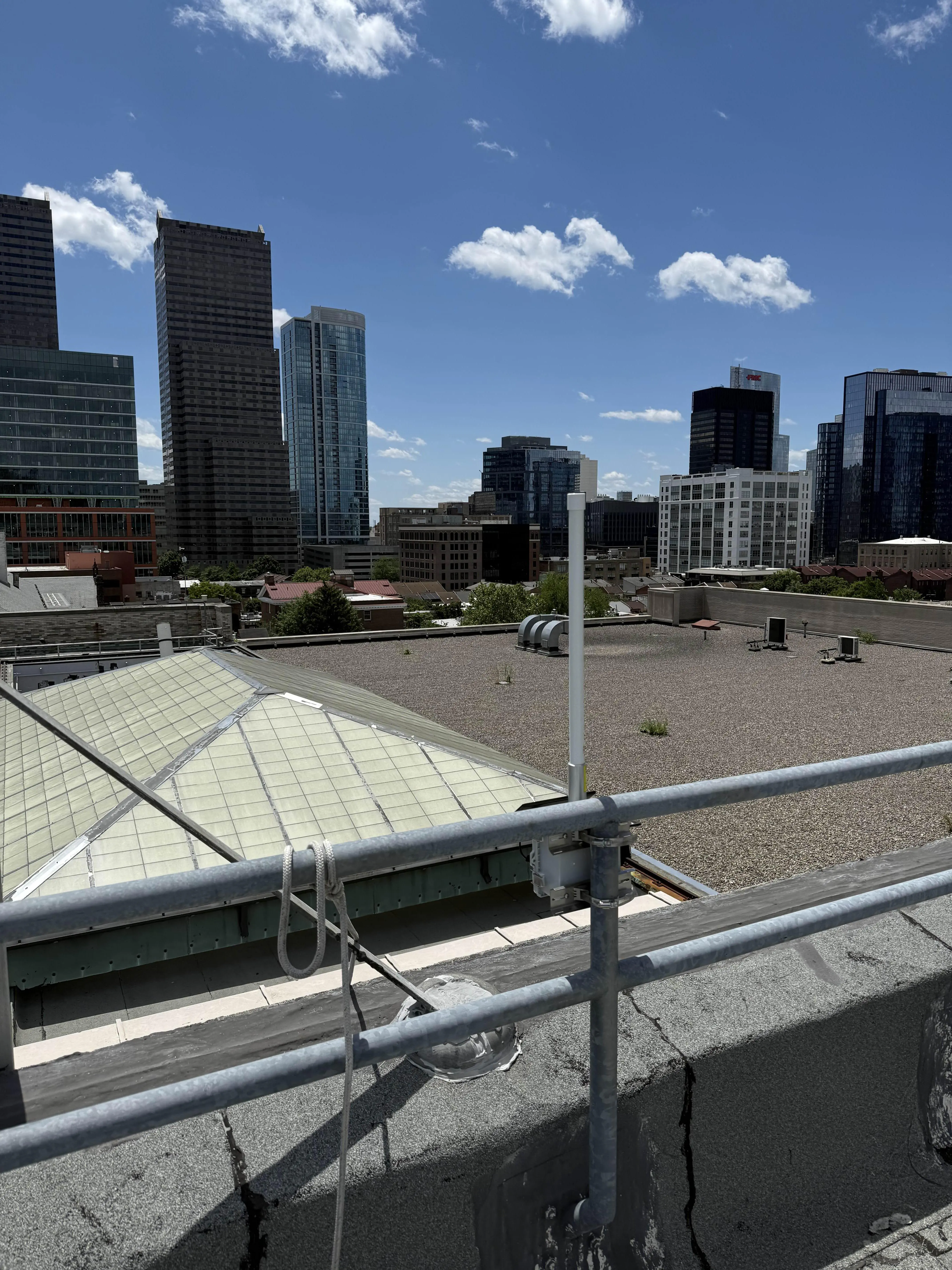 A node installed on the handrail of a building roof